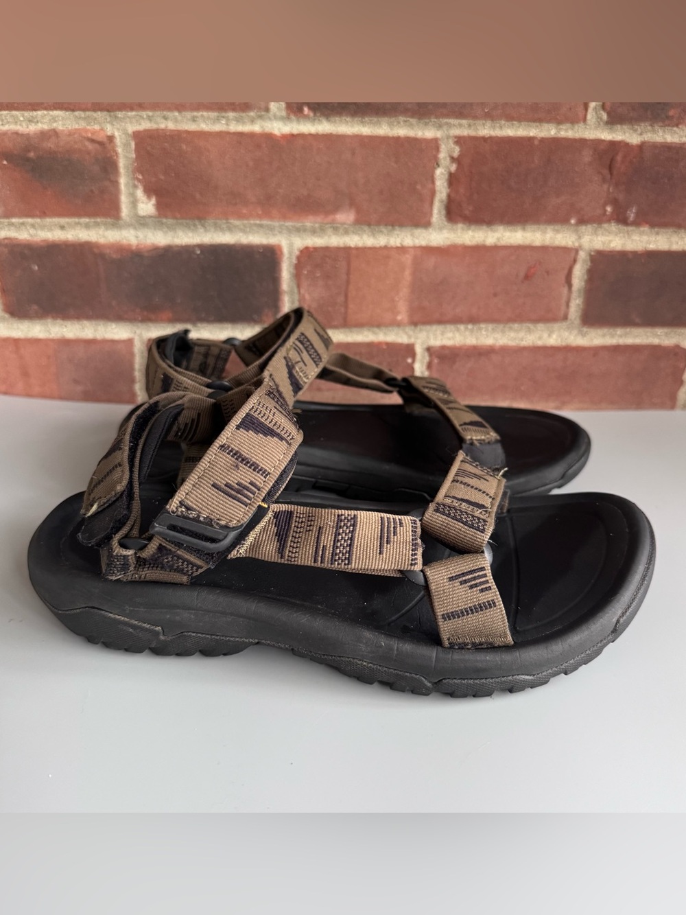 Teva Men’s Original Universal Sport Sandals Brown Tribal Webbing US 8 M Hiking